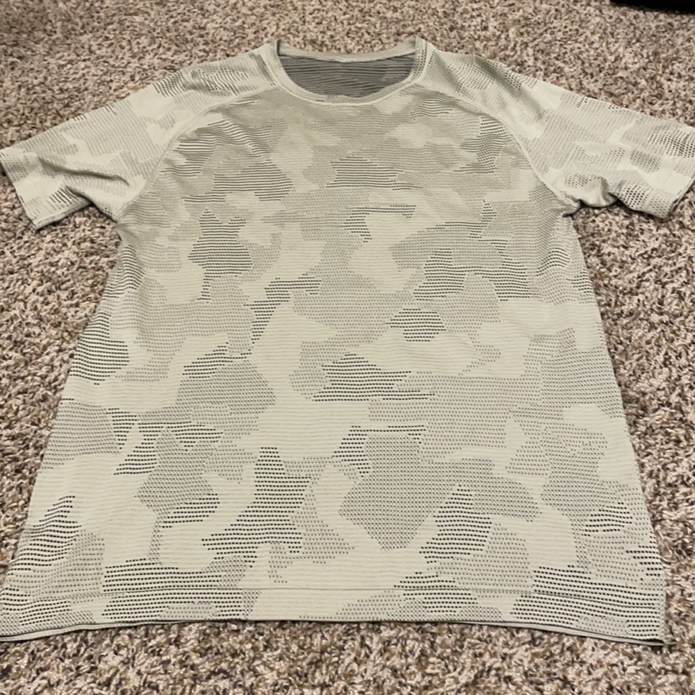 Men’s lululemon Metal vent short sleeve